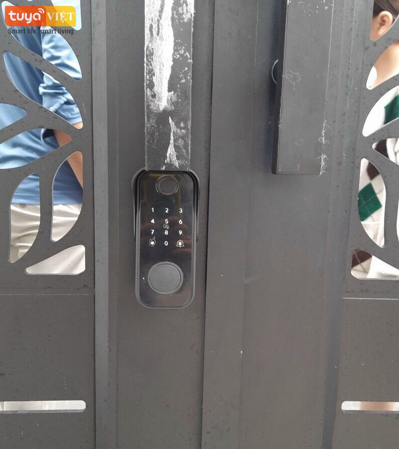 Khóa vân tay chống nước Bắc Giang - Lắp cho cửa cổng