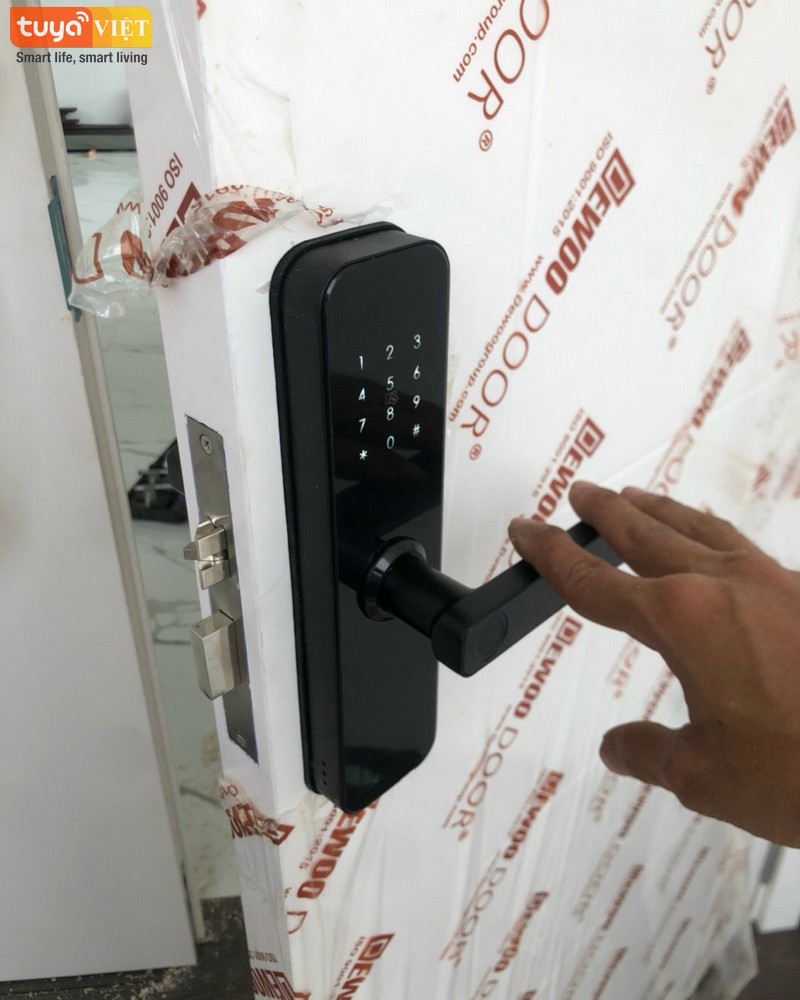 Lắp khóa vân tay giá rẻ tại Bắc Giang