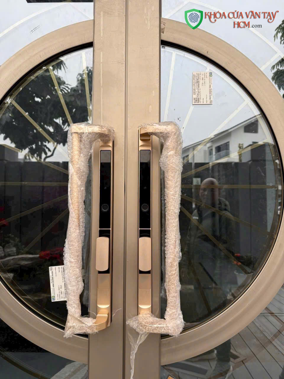 Ứng dụng lắp đặt khóa cửa điện tử, khóa cửa vân tay tại HCM